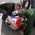 Frank Schleck est victiume d'une chute pendant la troisi�me �tape du Tour du Pays-Basque 2006